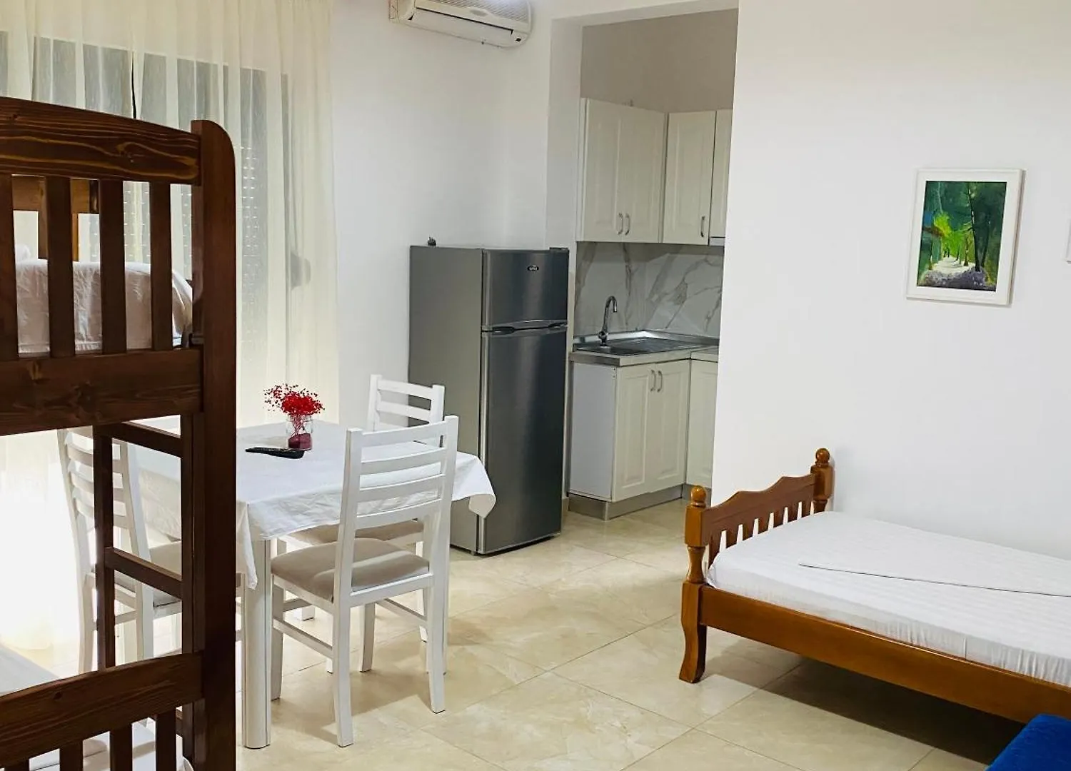 Villa Jurgen Durres Guest house